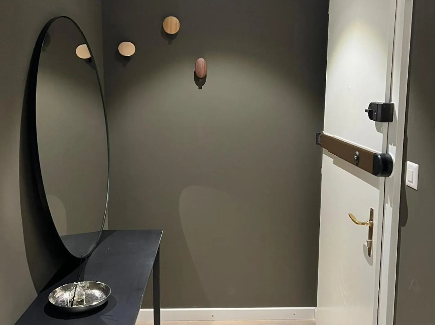 Newly Renovated Suite Eaux Vives Charlie Thornton Γενεύη Διαμέρισμα